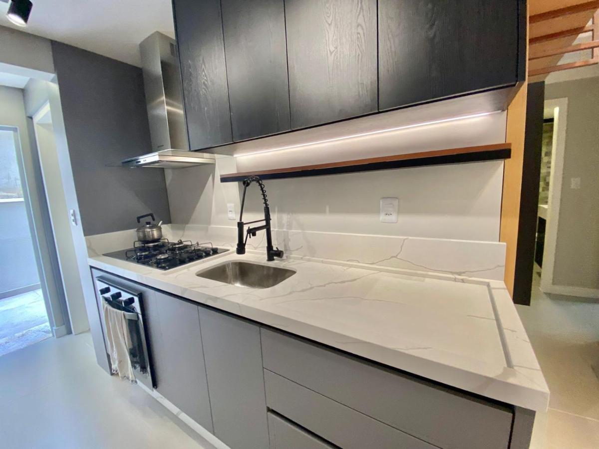 Apartamento Aconchegante E Moderno No Centro De Balneário Camboriú エクステリア 写真